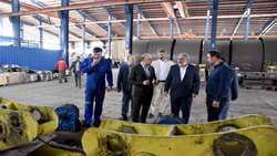 بازرس‌کل فارس اعلام کرد؛ رصدهای نظارتی سازمان بازرسی برای تحقق شعار سال/ پیشگیری از خرید یا واردات تجهیزات خارجی غیرضروری